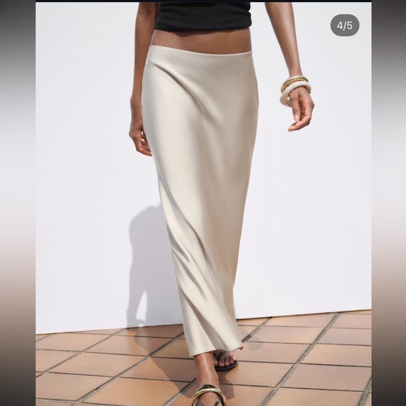 Zara brand new minimalist SATIN EFFECT MIDI SKIRT